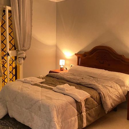 Suite Bahia Севиля Екстериор снимка